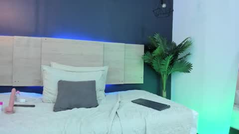 Snapshot of nathy_ross chatting on February 24, 2025, 2:08 am nathy_ross online show from February 24, 2025, 2:08 am