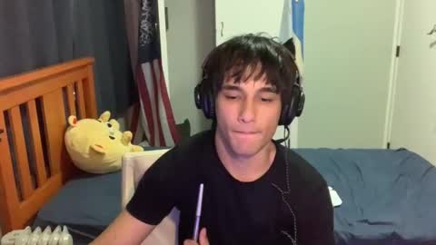 native_boy2 online show from December 21, 2025, 7:26 am