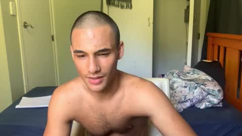 native_boy2 online show from January 8, 2026, 3:09 am