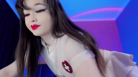 natsumi18 online show from February 7, 2025, 4:48 am