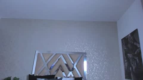 Natalia online show from December 16, 2025, 12:04 am