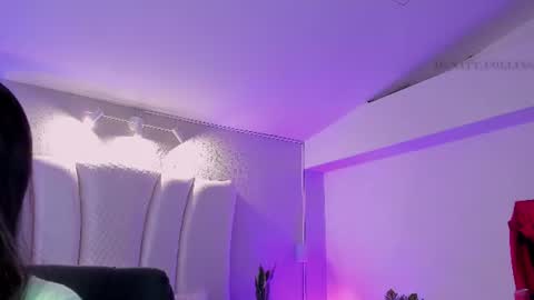Snapshot of natt_collins chatting on July 25, 2026, 3:04 am Natalia online show from July 25, 2026, 3:04 am