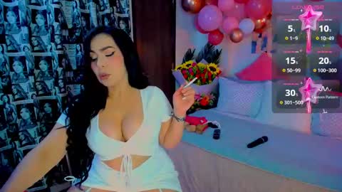 Snapshot of nattahottt chatting on December 19, 2024, 8:23 am NATTA online show from December 19, 2024, 8:23 am