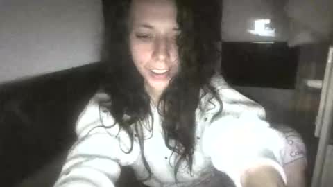Chloe online show from March 31, 2026, 11:49 pm