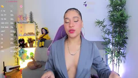 Snapshot of natty_romanof_1 chatting on November 28, 2025, 11:02 am natty online show from November 28, 2025, 11:02 am