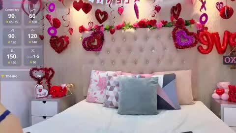 Snapshot of nattyqueen_ chatting on February 21, 2025, 2:27 pm NattyQueen online show from February 21, 2025, 2:27 pm