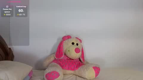 Snapshot of nattyqueen_ chatting on October 21, 2025, 1:39 am NattyQueen online show from October 21, 2025, 1:39 am