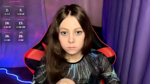 natural_babe666 online show from June 14, 2026, 12:08 am
