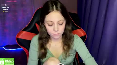 natural_babe666 online show from June 21, 2026, 10:34 pm