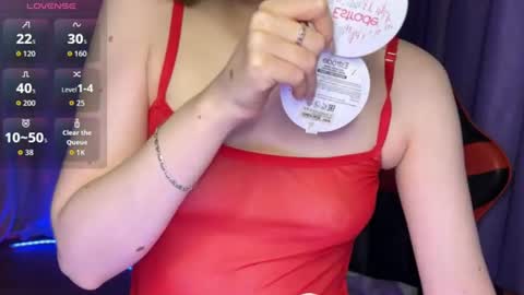 natural_babe666 online show from July 26, 2026, 8:27 pm