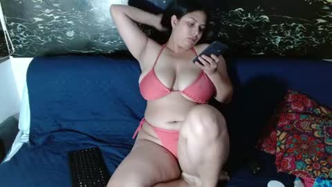 Snapshot of naturalboobs1 chatting on July 16, 2026, 2:17 am Annie online show from July 16, 2026, 2:17 am