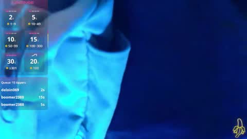 Snapshot of naturaltitss_ chatting on May 17, 2026, 7:43 pm Gwen online show from May 17, 2026, 7:43 pm