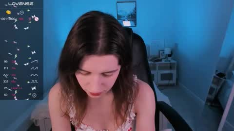 Snapshot of naturelly chatting on September 10, 2025, 7:41 am Melisa FOLLOW ME online show from September 10, 2025, 7:41 am