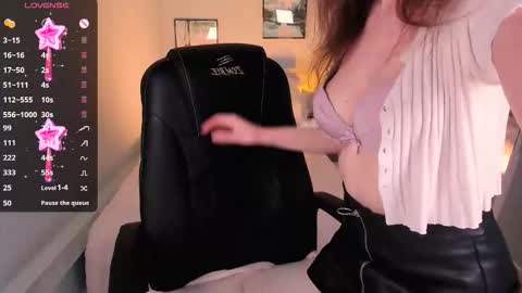 Melisa  FOLLOW ME  online show from February 18, 2026, 2:24 pm