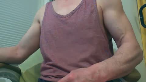 naturista25 online show from March 18, 2026, 6:11 pm