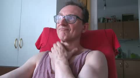 naturista25 online show from July 17, 2026, 6:13 pm