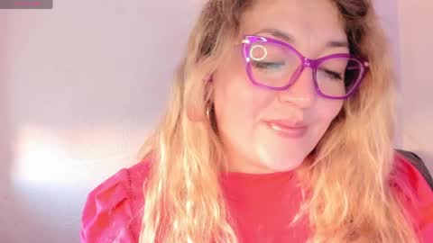 Nataly online show from May 8, 2026, 6:24 pm