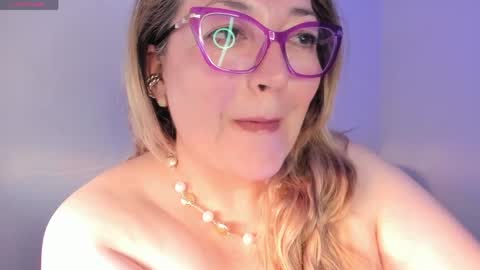 Nataly online show from May 26, 2026, 6:37 pm