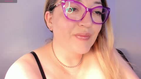 Nataly online show from June 9, 2026, 6:41 pm