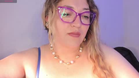 Nataly online show from June 10, 2026, 6:51 pm