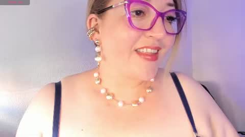 Nataly online show from June 15, 2026, 5:37 pm