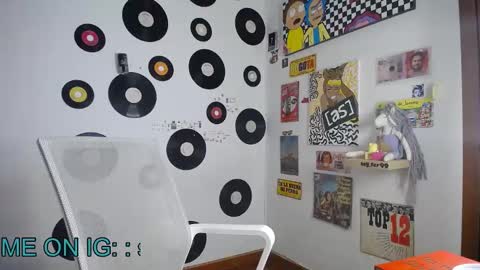 Fernanda online show from February 23, 2025, 12:51 am