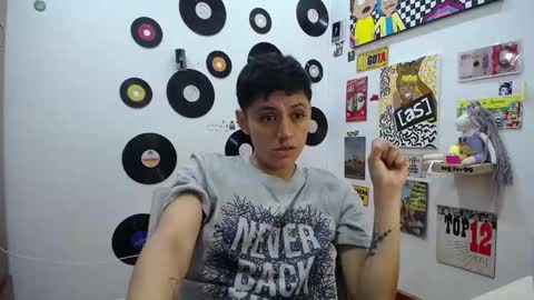 Fernanda online show from March 6, 2025, 12:32 am