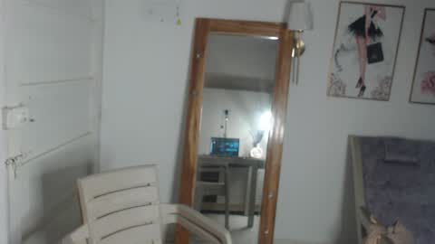 Snapshot of natzumi_mcqueen chatting on May 31, 2026, 11:50 am Stella Mcqueen online show from May 31, 2026, 11:50 am