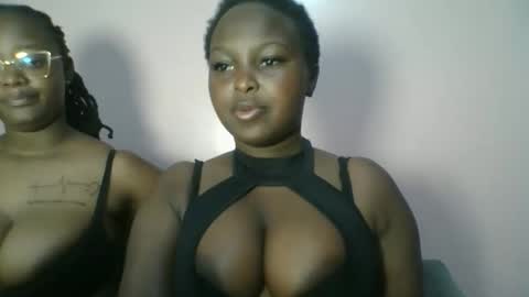 naughti_garlie online show from February 10, 2026, 5:11 am