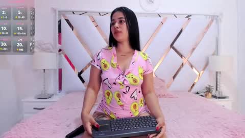 Snapshot of naughty__sara chatting on March 4, 2025, 11:51 am SARA online show from March 4, 2025, 11:51 am