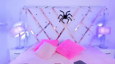 Snapshot of naughty__sara chatting on November 1, 2025, 11:34 am SARA online show from November 1, 2025, 11:34 am