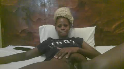 Snapshot of naughty_babe000 chatting on May 18, 2026, 11:16 am alisha online show from May 18, 2026, 11:16 am