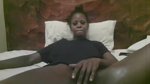 Snapshot of naughty_babe000 chatting on June 7, 2026, 3:10 am alisha online show from June 7, 2026, 3:10 am