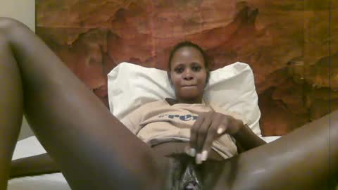 Snapshot of naughty_babe000 chatting on July 17, 2026, 3:24 am alisha online show from July 17, 2026, 3:24 am