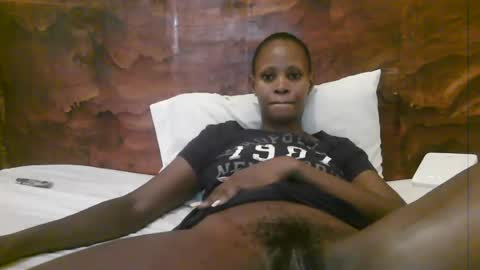 Snapshot of naughty_babe000 chatting on July 23, 2026, 10:24 am alisha online show from July 23, 2026, 10:24 am