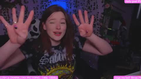 Snapshot of naughty_bella99 chatting on May 7, 2026, 11:32 pm bella online show from May 7, 2026, 11:32 pm