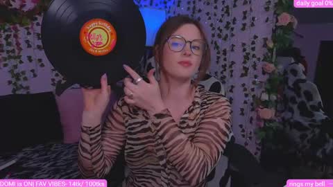 Snapshot of naughty_bella99 chatting on June 4, 2026, 12:05 am bella online show from June 4, 2026, 12:05 am