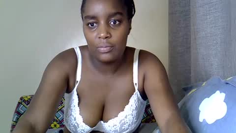 Snapshot of naughty_booby chatting on June 16, 2026, 9:39 pm Bettybooby online show from June 16, 2026, 9:39 pm