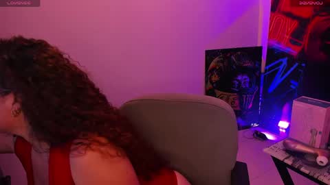 Snapshot of naughty_butt chatting on May 5, 2026, 3:14 am Megan online show from May 5, 2026, 3:14 am