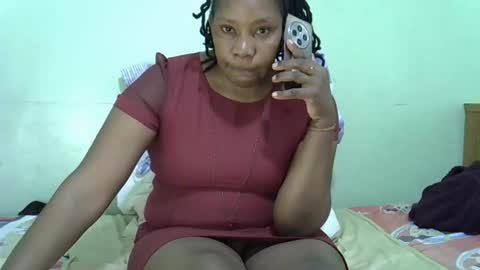 Snapshot of naughty_ebony62 chatting on November 17, 2025, 9:48 am sexy ebony Queen online show from November 17, 2025, 9:48 am