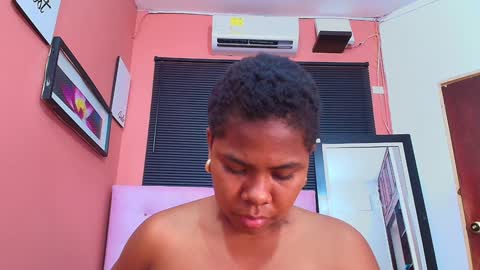 Snapshot of naughty_ebonyy chatting on December 15, 2024, 6:15 pm SASHA online show from December 15, 2024, 6:15 pm