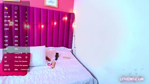 Snapshot of naughty_ebonyy chatting on December 22, 2024, 7:31 pm SASHA online show from December 22, 2024, 7:31 pm