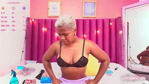 Snapshot of naughty_ebonyy chatting on February 9, 2025, 12:52 pm SASHA online show from February 9, 2025, 12:52 pm