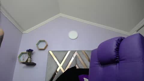 Snapshot of naughty_kittenm chatting on January 29, 2025, 11:41 am Kitten online show from January 29, 2025, 11:41 am