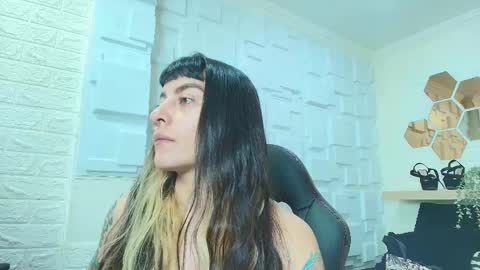 Snapshot of naughty_kittenm chatting on November 22, 2025, 11:20 am Kitten online show from November 22, 2025, 11:20 am