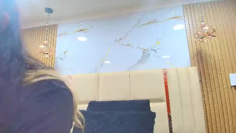 Kitten online show from July 13, 2026, 11:24 am
