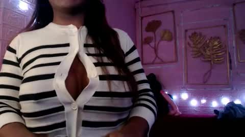 naughty_lorien143 online show from May 2, 2026, 12:54 pm