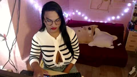 Snapshot of naughty_lorien143 chatting on July 25, 2026, 12:47 pm naughty_lorien143 online show from July 25, 2026, 12:47 pm