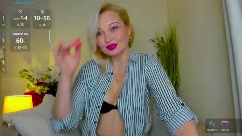 Milena  online show from April 28, 2026, 6:46 pm