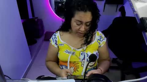 Snapshot of naughty_milf89 chatting on March 14, 2026, 5:35 am Alicia online show from March 14, 2026, 5:35 am